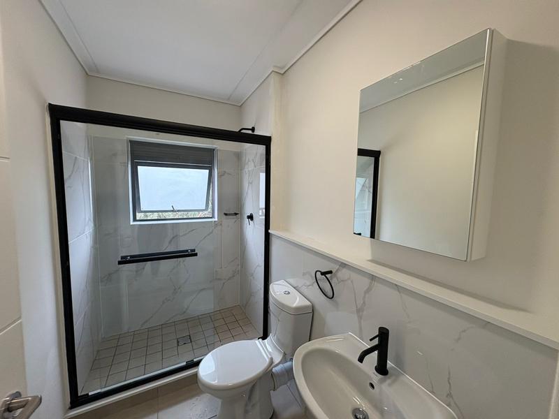 To Let 1 Bedroom Property for Rent in Richwood Western Cape